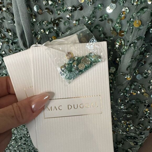 NWT MAC DUGGAL Butterfly Sleeve Tea length sequin dress Sage Size 18 - Picture 10 of 13